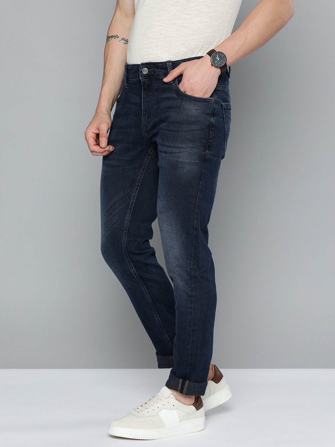 

Indian Terrain Men Brooklyn Slim Fit Light Fade Stretchable Jeans, Navy blue