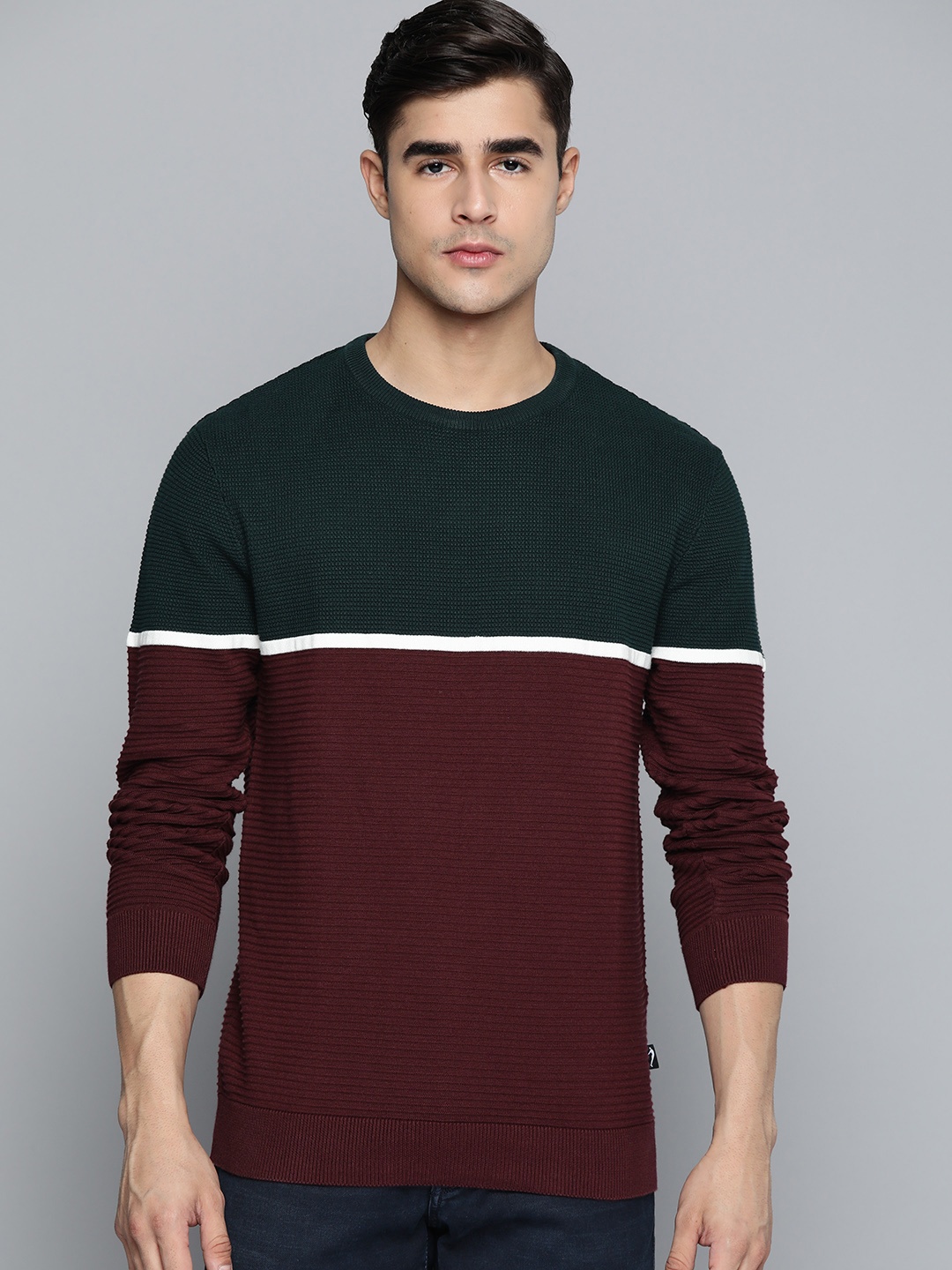 

Indian Terrain Men Maroon & Green Colourblocked Pure Cotton Pullover