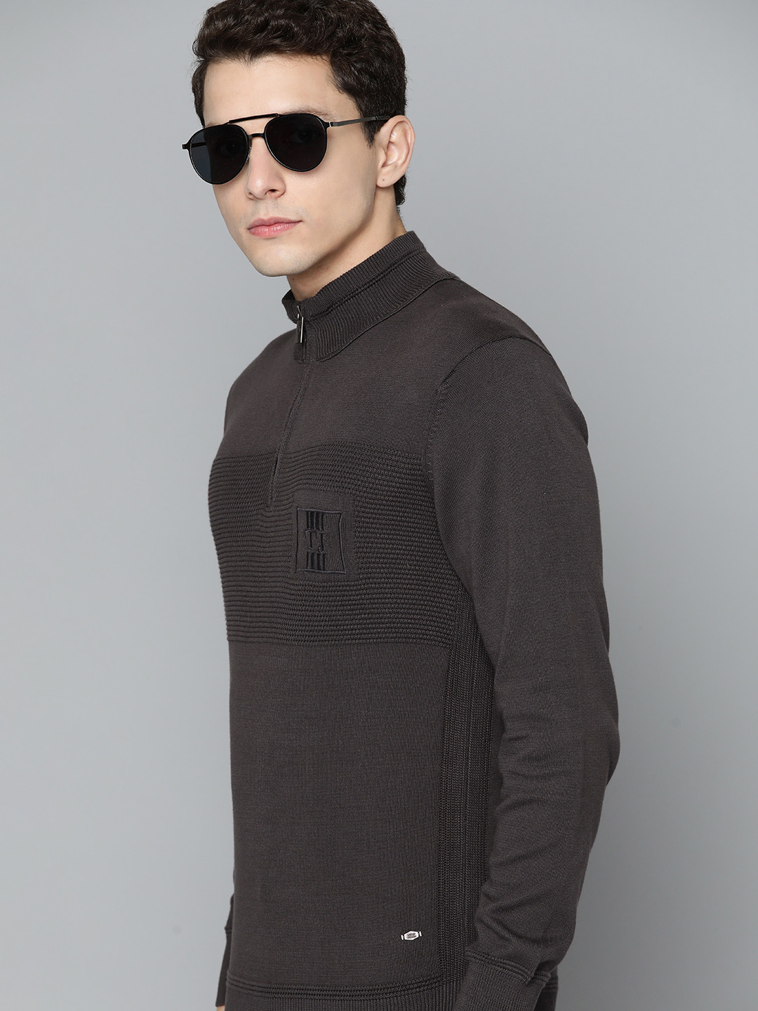 

Indian Terrain Men Charcoal Grey Self-Design Pullover
