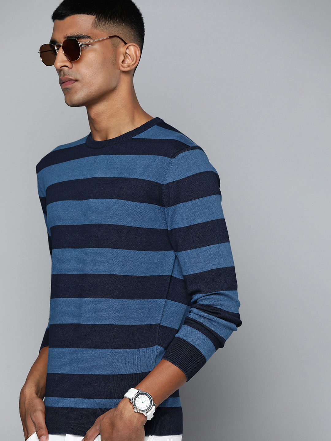 

Indian Terrain Men Navy Blue Striped Pure Cotton Pullover
