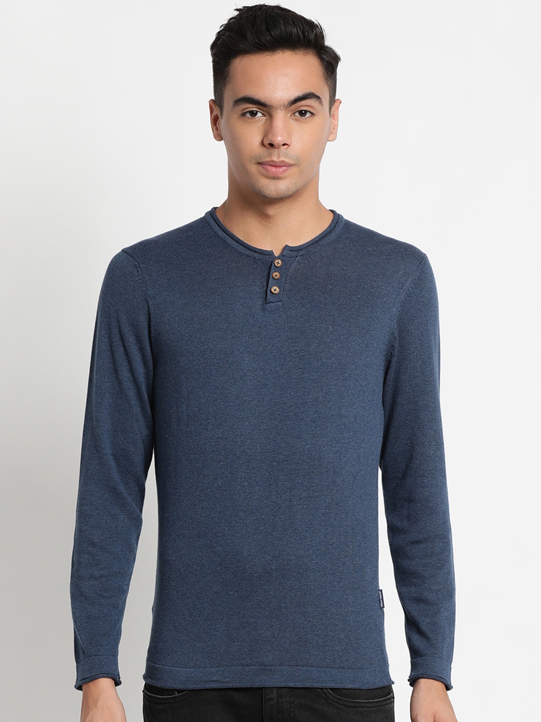 

Indian Terrain Men Blue Solid Henley Neck Sweater