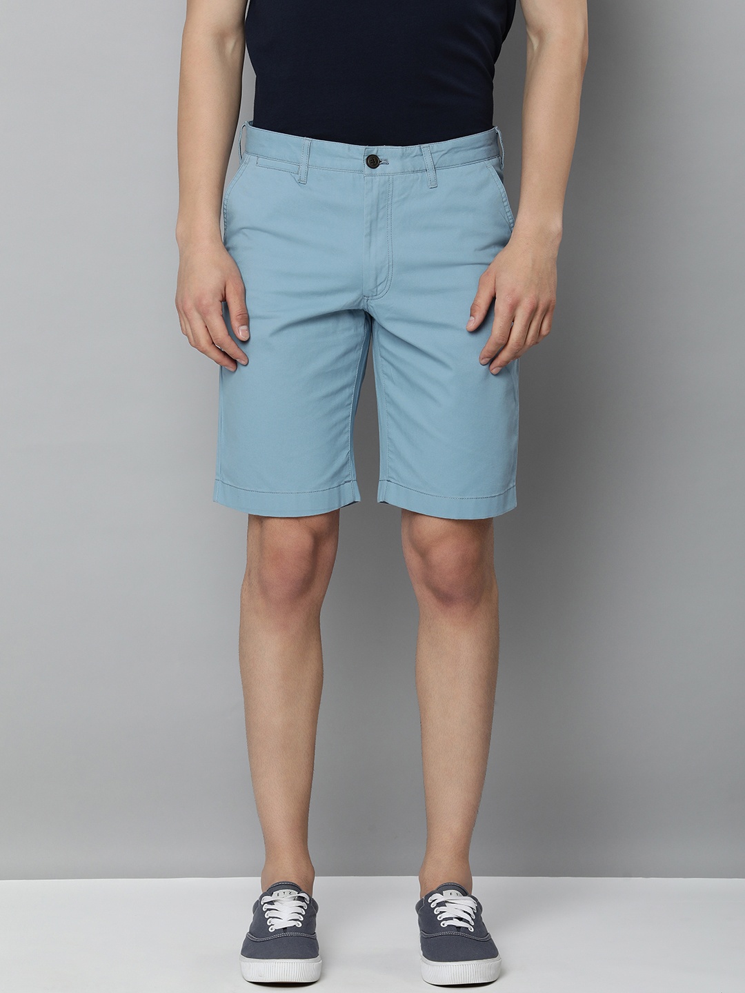 

Indian Terrain Men Solid Slim Fit Mid-Rise Regular Shorts, Blue