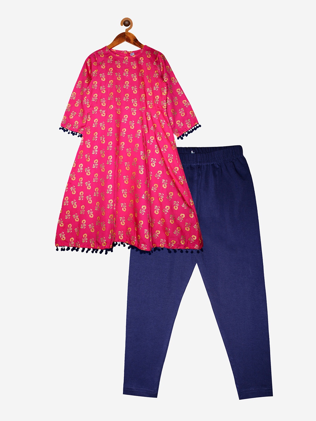

KiddoPanti Girls Fuchsia Printed Empire Kurta with Pyjamas