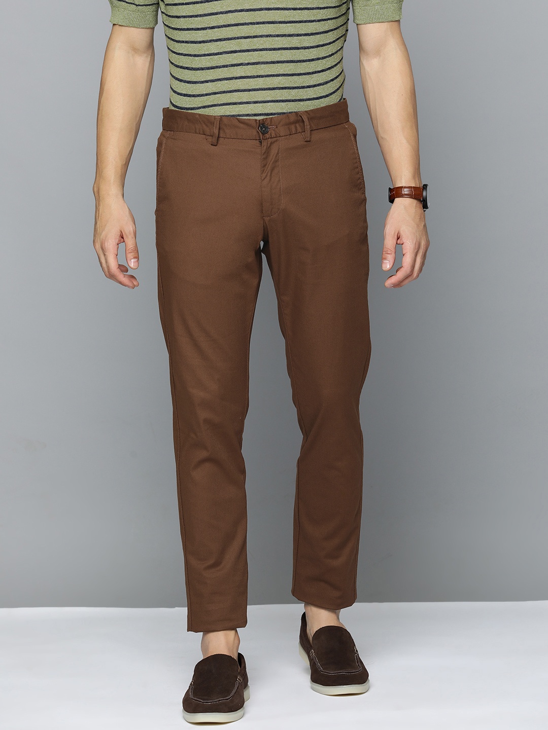 

Indian Terrain Men Textured Slim Fit Trousers, Brown
