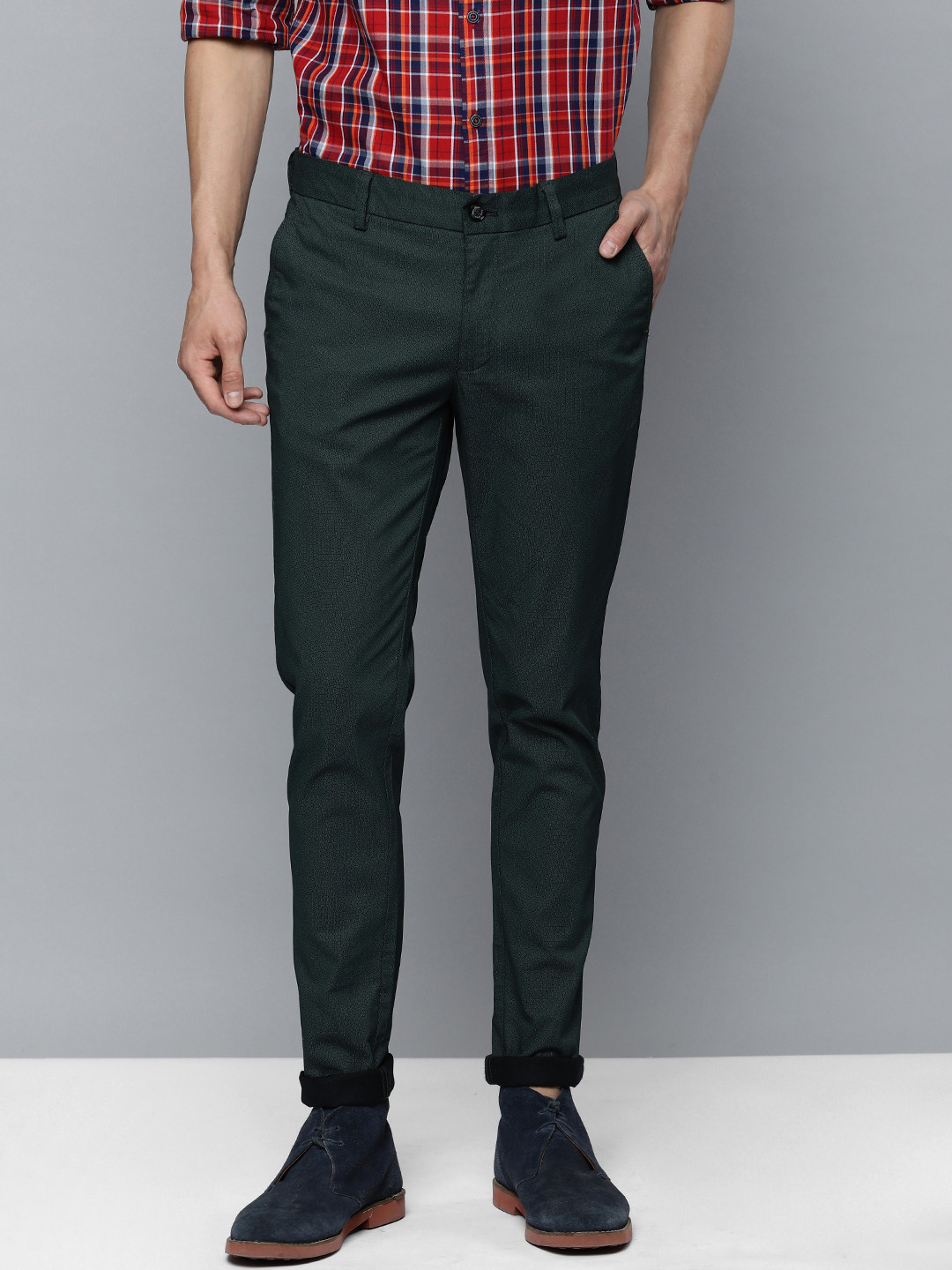 

Indian Terrain Men Green Slim Fit Trousers