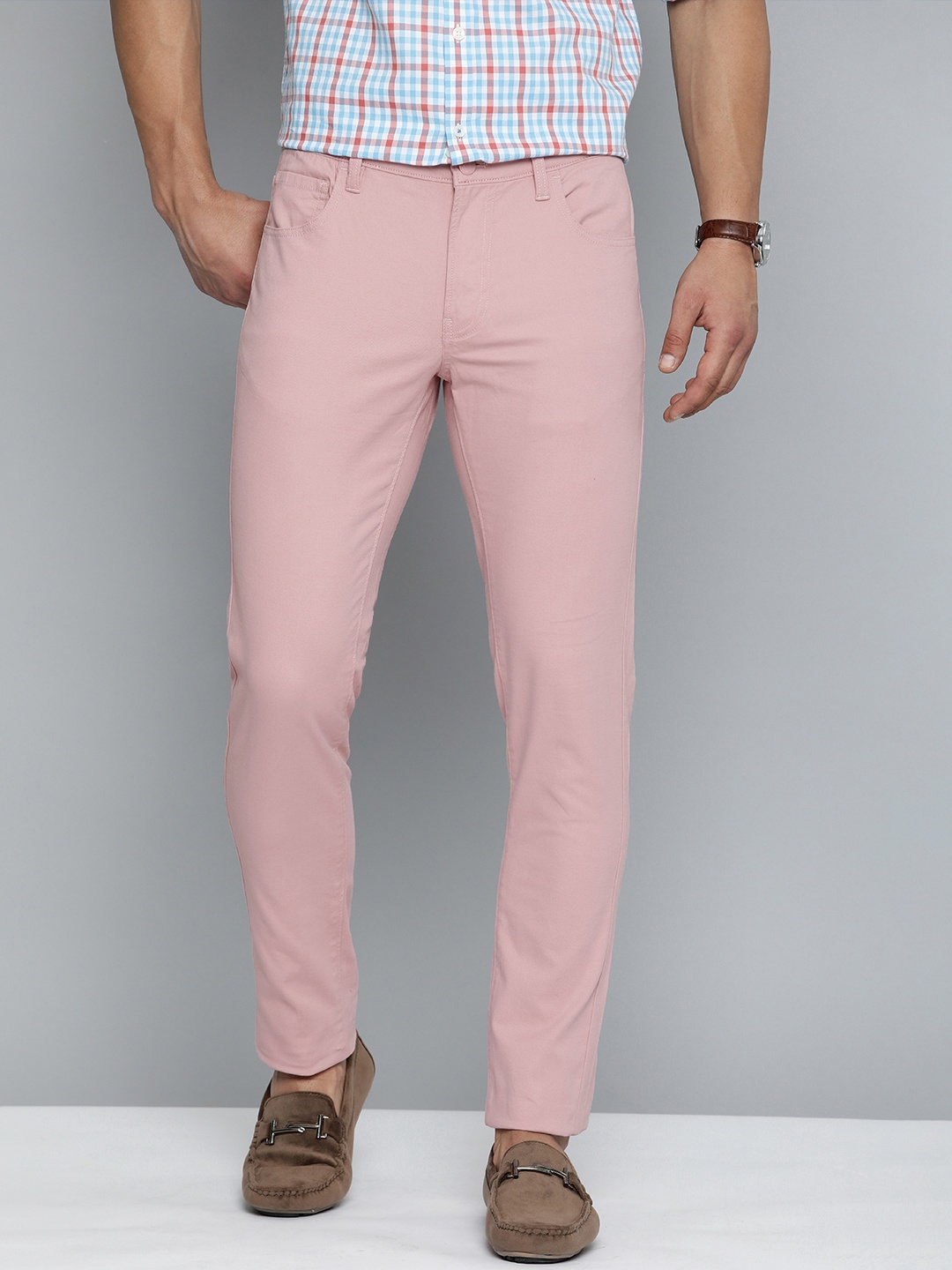 

Indian Terrain Men Brooklyn Slim Fit Mid Rise Regular Trousers, Pink