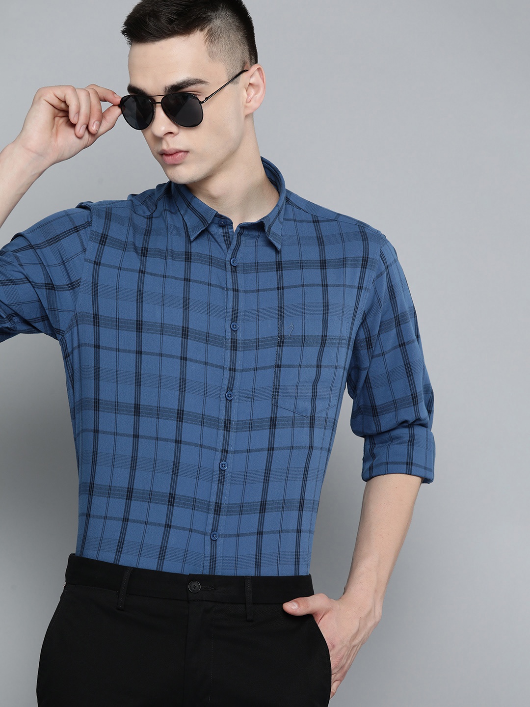 

Indian Terrain Slim Fit Tartan Checked Cotton Semiformal Shirt, Navy blue