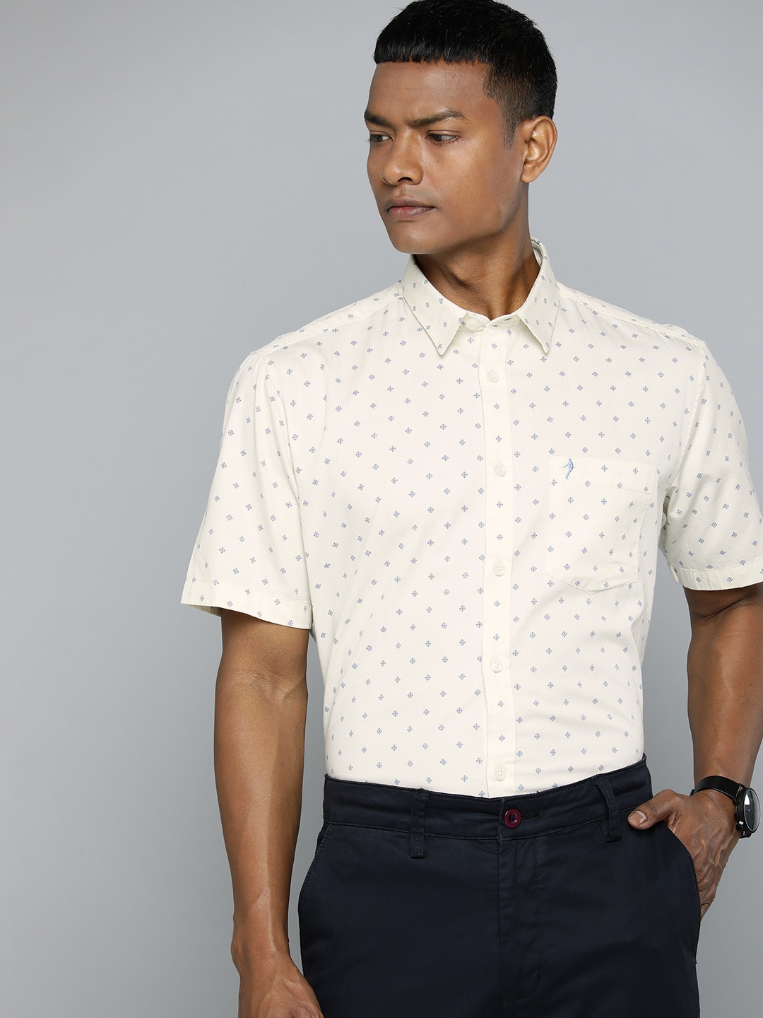 

Indian Terrain Pure Cotton Slim Fit Printed Casual Shirt, Cream