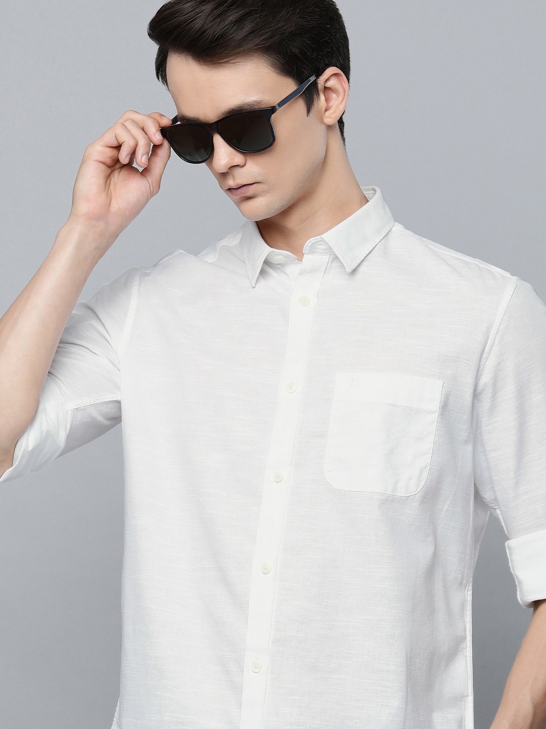 

Indian Terrain Men Slim Fit Textured Pure Cotton Casual Shirt, White
