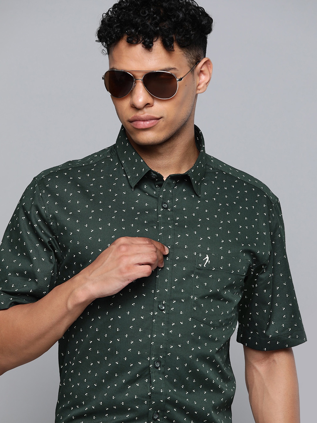 

Indian Terrain Slim Fit Floral Printed Pure Cotton Formal Shirt, Green