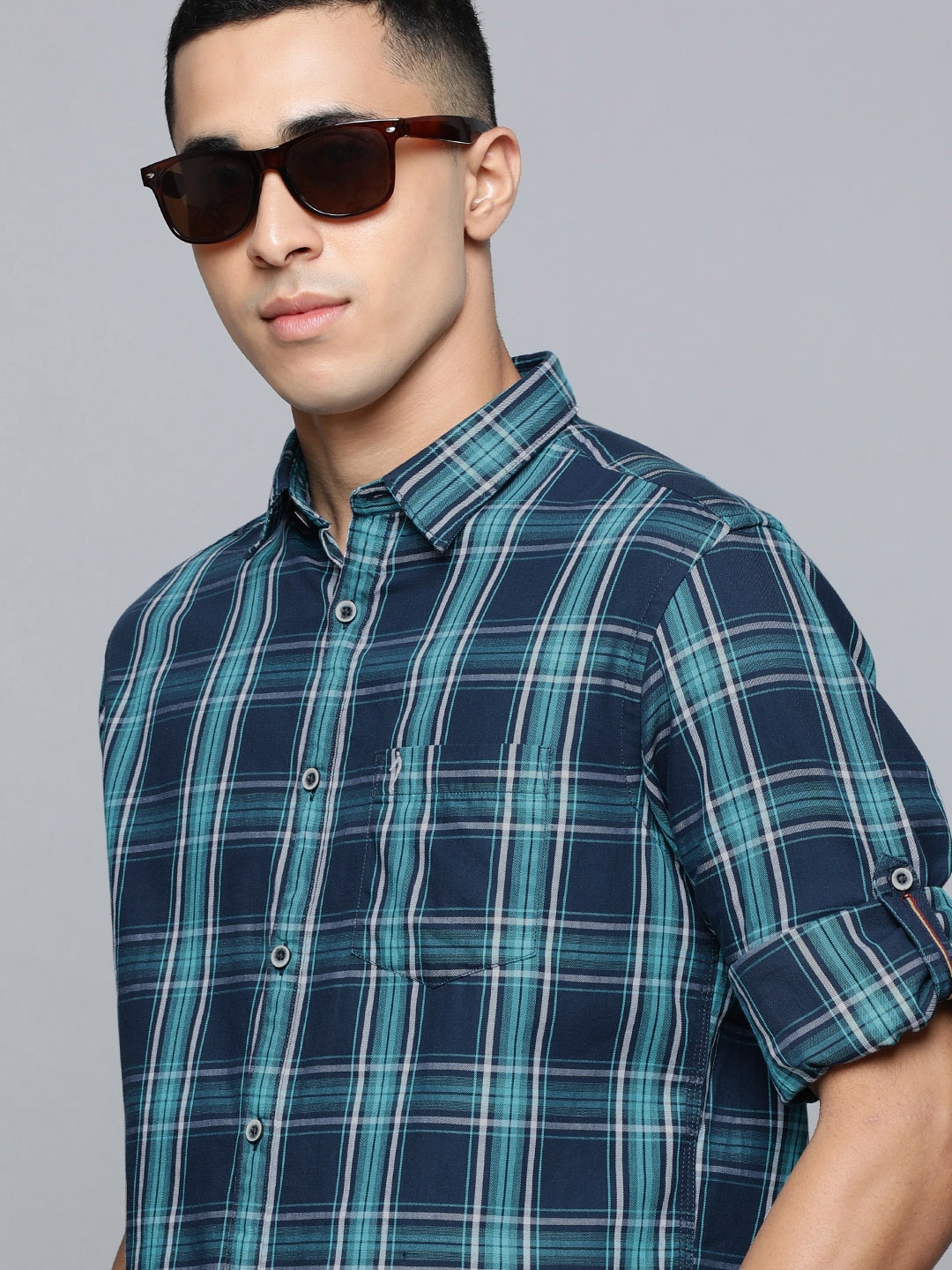 

Indian Terrain Men Blue Tartan Checked Pure Cotton Slim Fit Casual Shirt