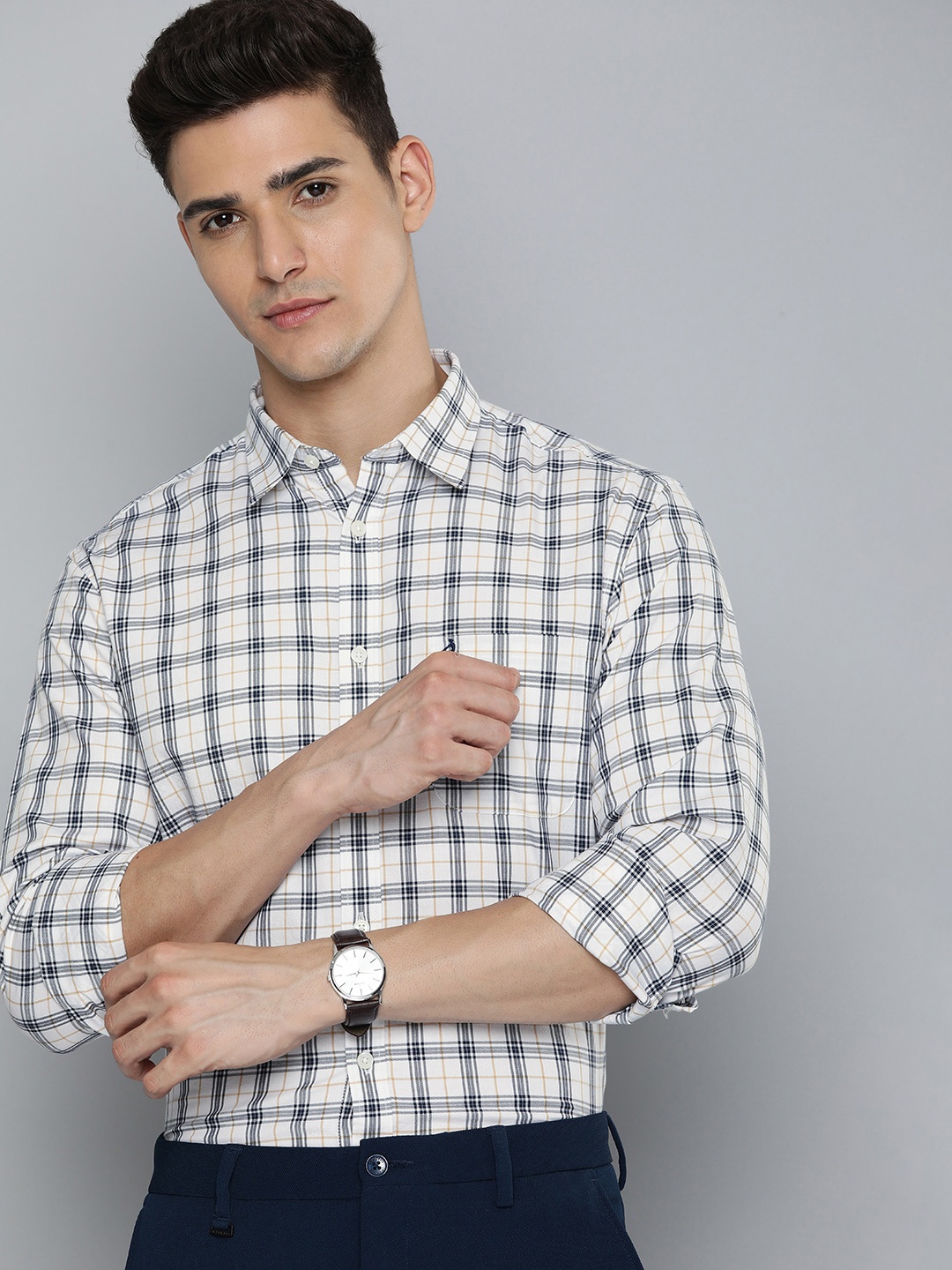 

Indian Terrain Slim Fit Checked Pure Cotton Semiformal Shirt, White