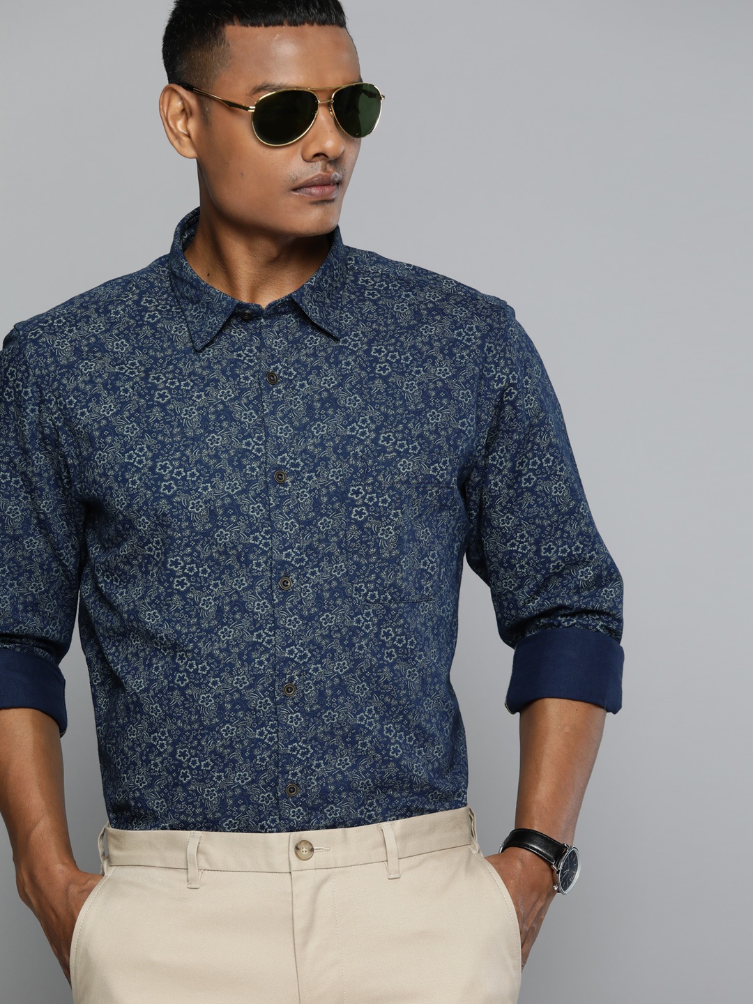 

Indian Terrain Floral Print Slim Fit Pure Cotton Shirt, Navy blue