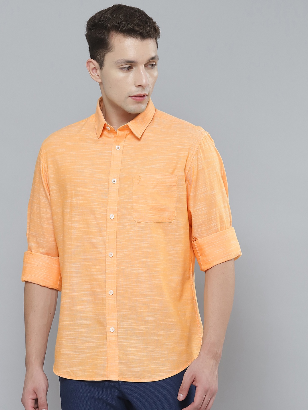 

Indian Terrain Men Orange Solid Pure Cotton Slim Fit Casual Shirt