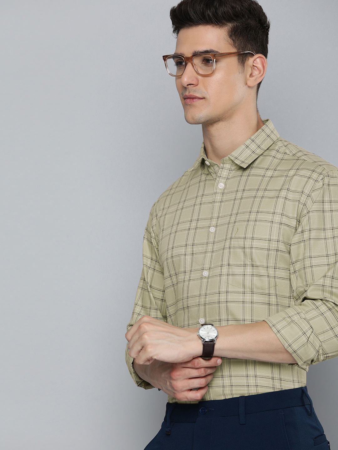 

Indian Terrain Slim Fit Self-Checked Pure Cotton Semiformal Shirt, Olive