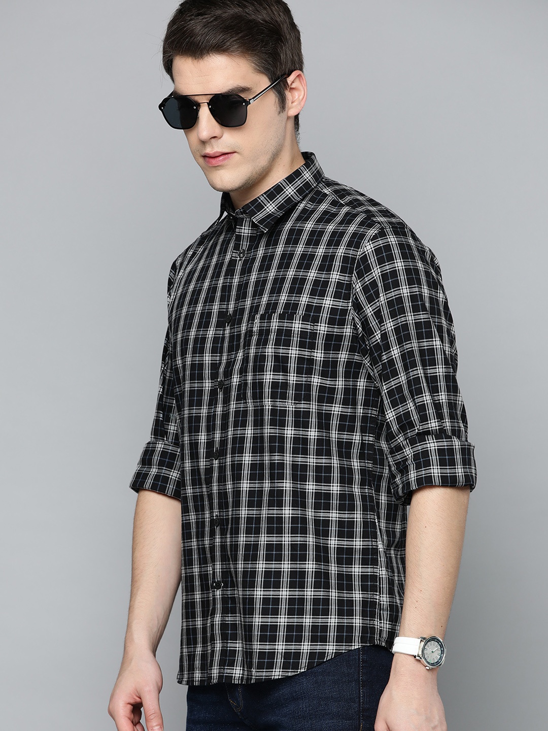 

Indian Terrain Men Black & Grey Pure Cotton Slim Fit Tartan Checked Casual Shirt