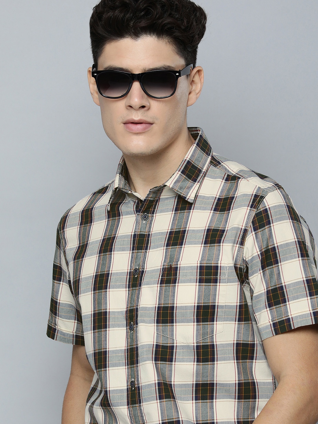 

Indian Terrain Men Slim Fit Tartan Checks Pure Cotton Casual Shirt, White