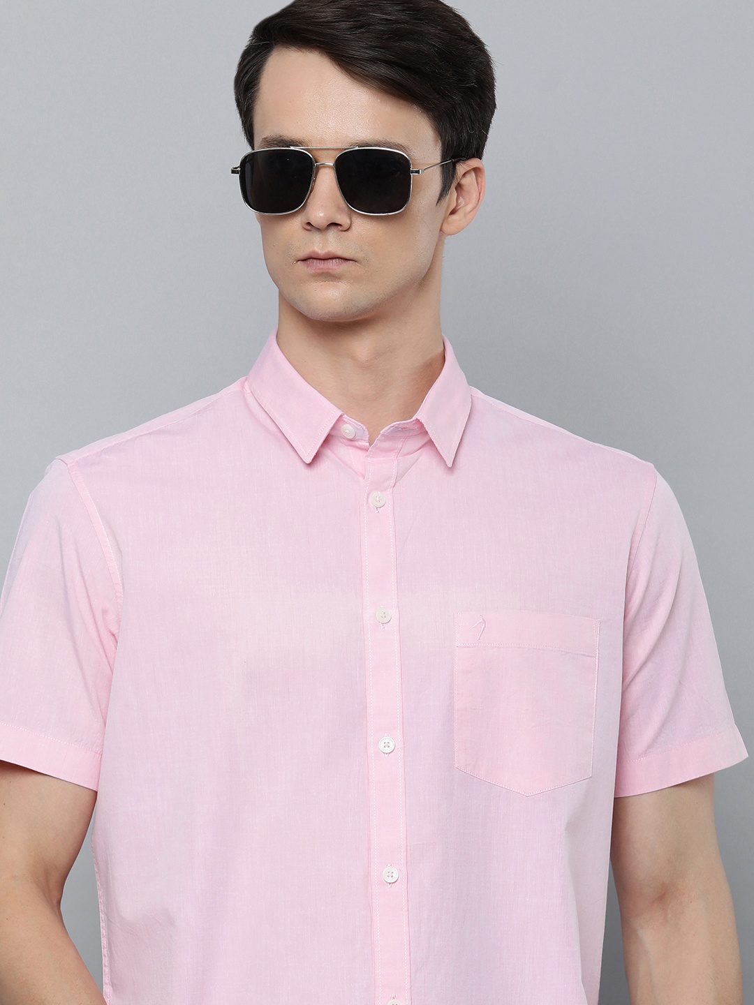 

Indian Terrain Solid Slim Fit Pure Cotton Casual Shirt, Pink