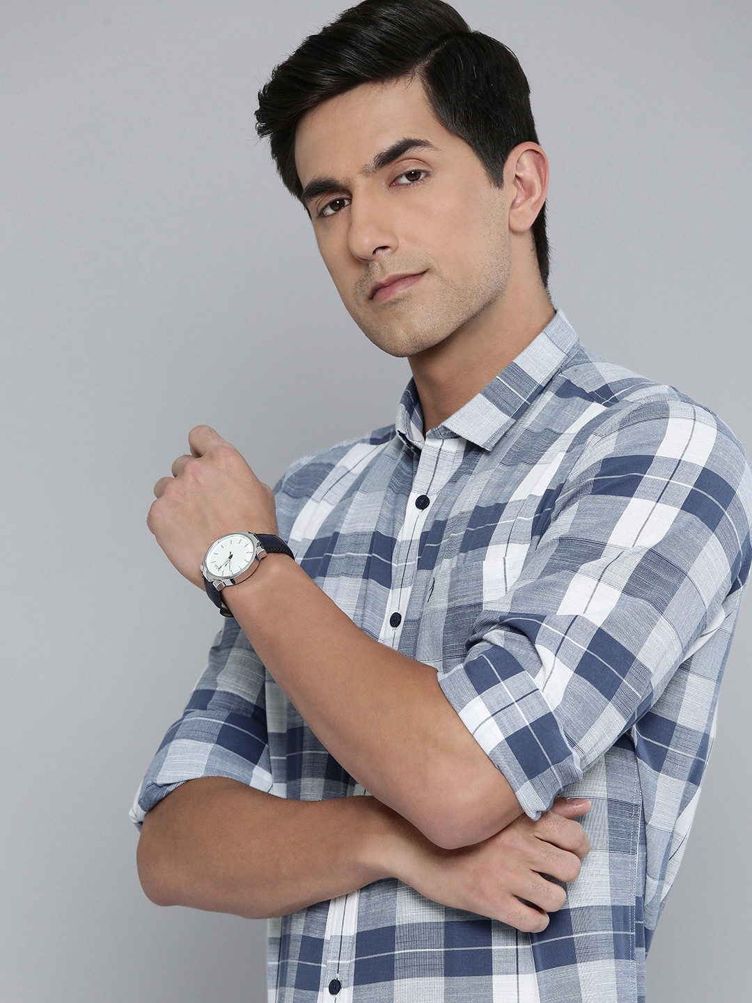 

Indian Terrain Men Pure Cotton Slim Fit Checked Semiformal Shirt, Grey