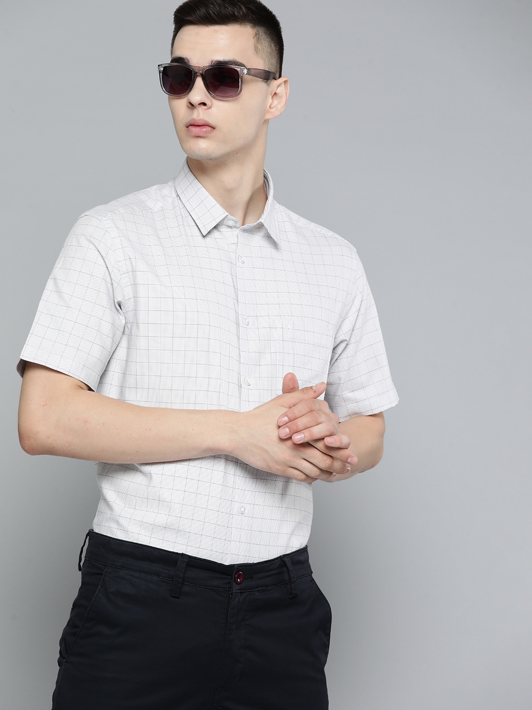 

Indian Terrain Men Pure Cotton Slim Fit Grid Tattersall Checked Semiformal Shirt, White