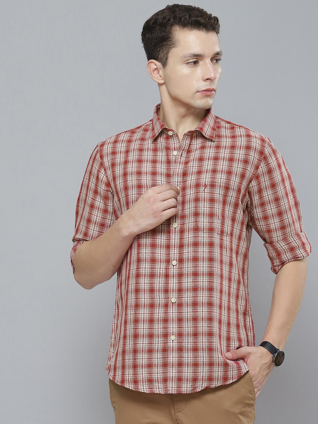 

Indian Terrain Men Maroon & Beige Pure Cotton Slim Fit Checked Casual Shirt