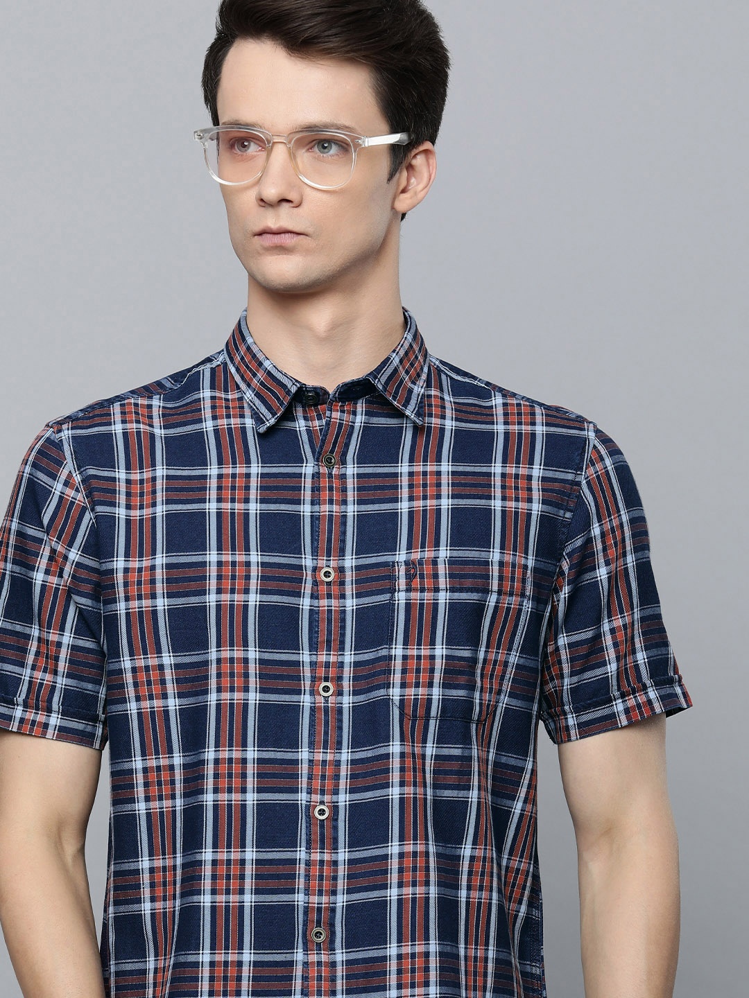 

Indian Terrain Men Slim Fit Tartan Checks Pure Cotton Casual Shirt, Navy blue