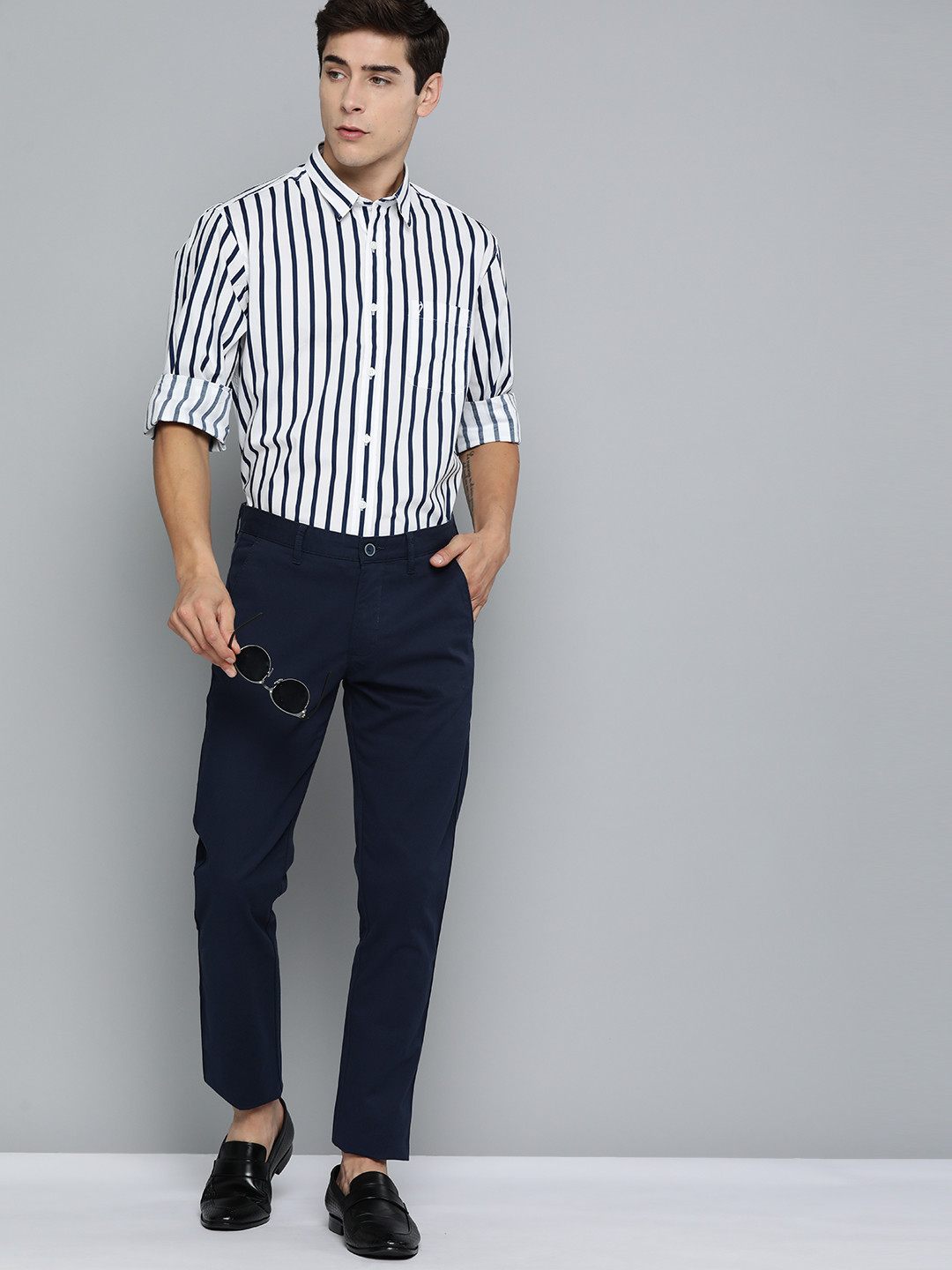 

Indian Terrain Slim Fit Opaque Striped Semiformal Shirt, White