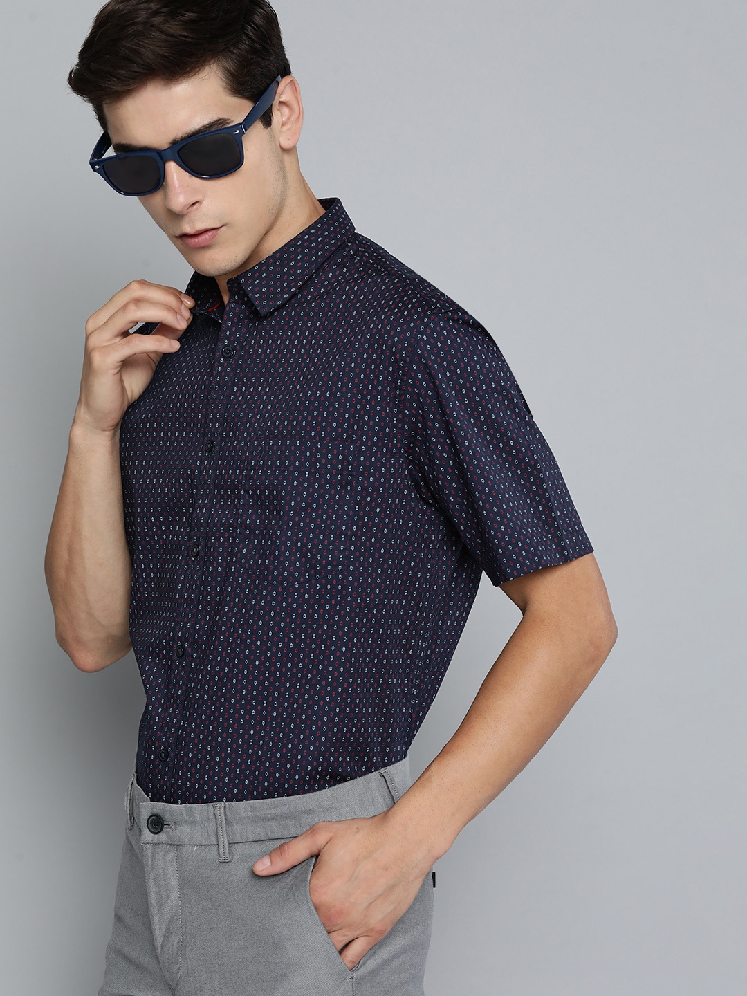 

Indian Terrain Slim Fit Printed Cotton Semiformal Shirt, Navy blue