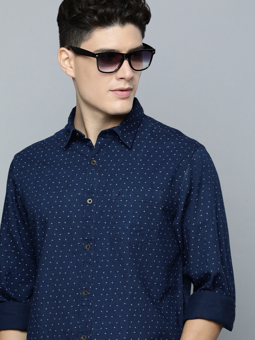 

Indian Terrain Men Micro Ditsy Printed Slim Fit Cotton Shirt, Navy blue