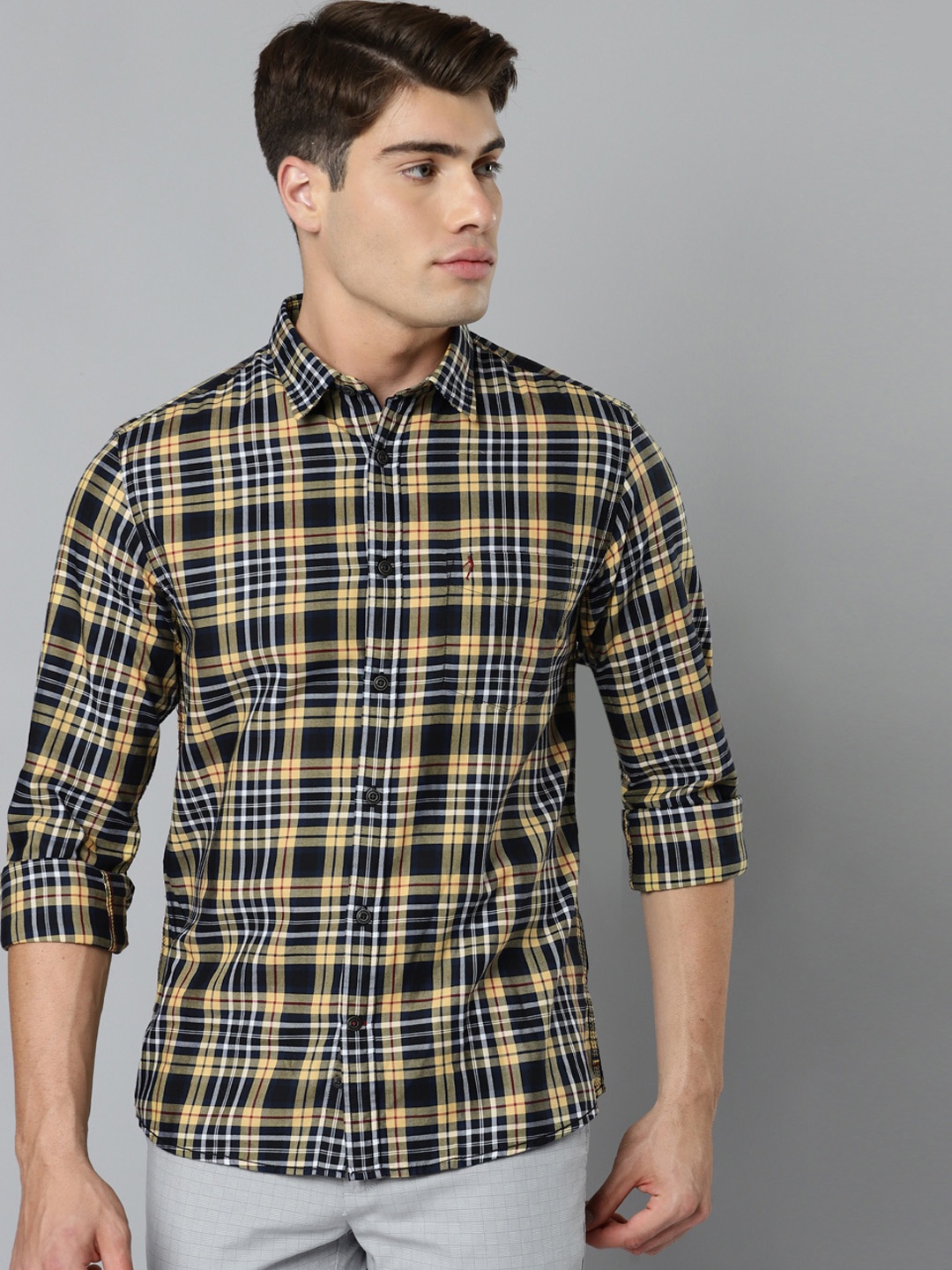 

Indian Terrain Men Black & Yellow Pure Cotton Slim Fit Checked Casual Shirt