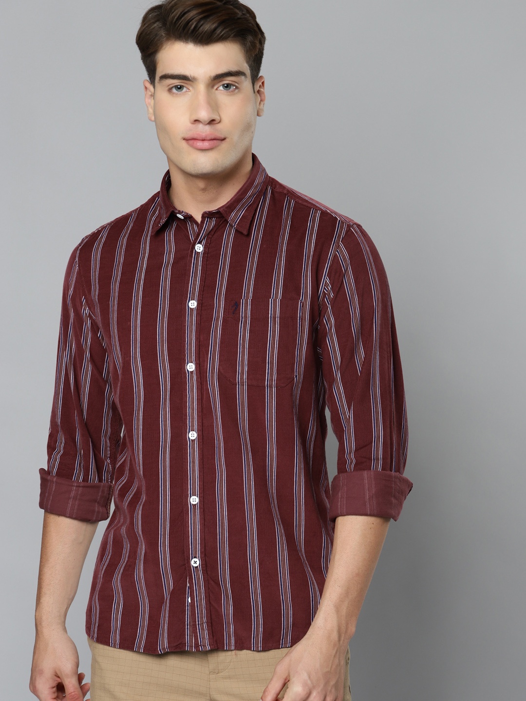 

Indian Terrain Men Maroon & Navy Blue Pure Cotton Slim Fit Striped Casual Shirt