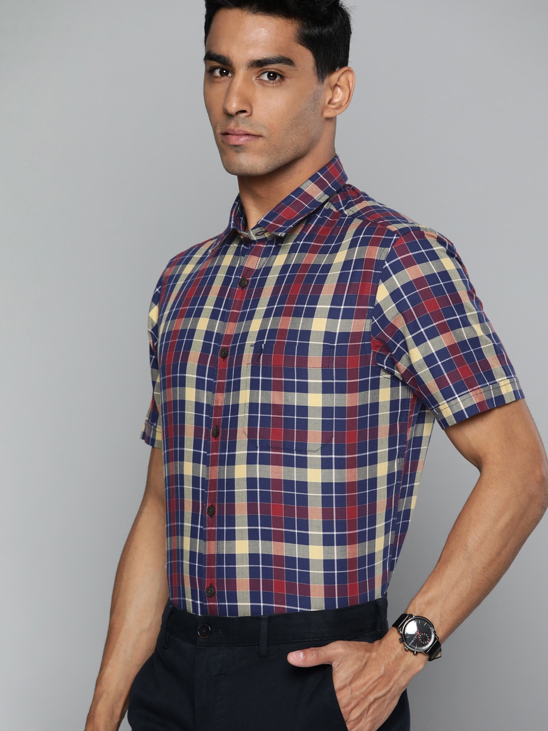 

Indian Terrain Men Navy Blue Slim Fit Tartan Checked Casual Shirt