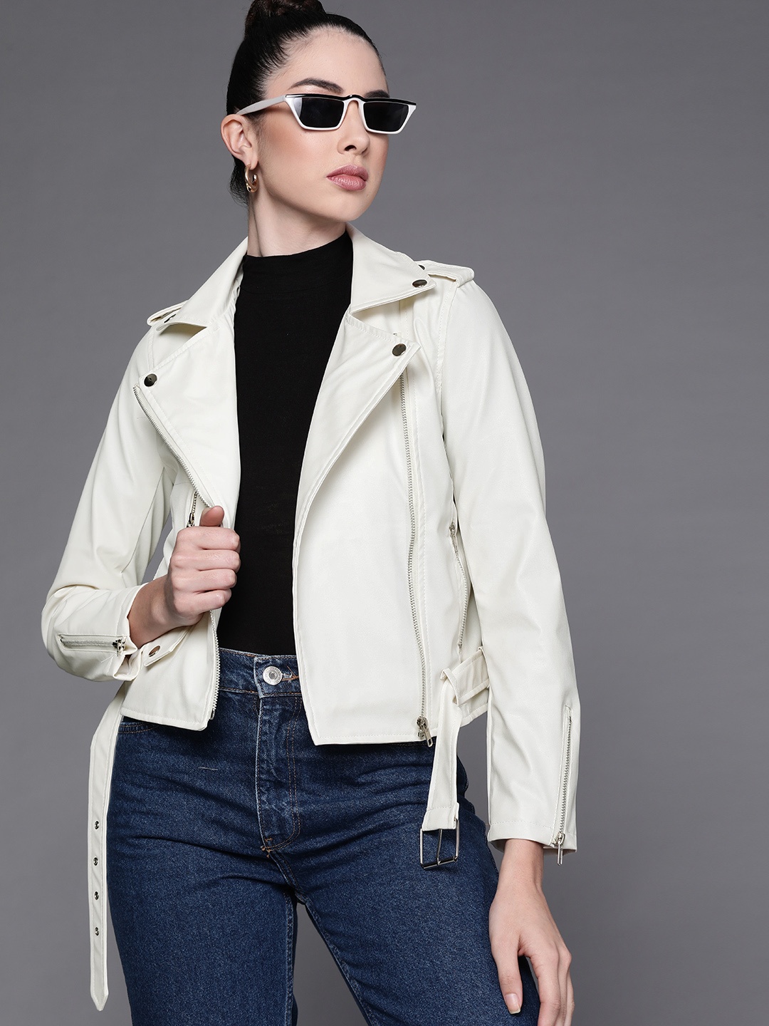 

JC Mode Women White Solid Tailored Jacket