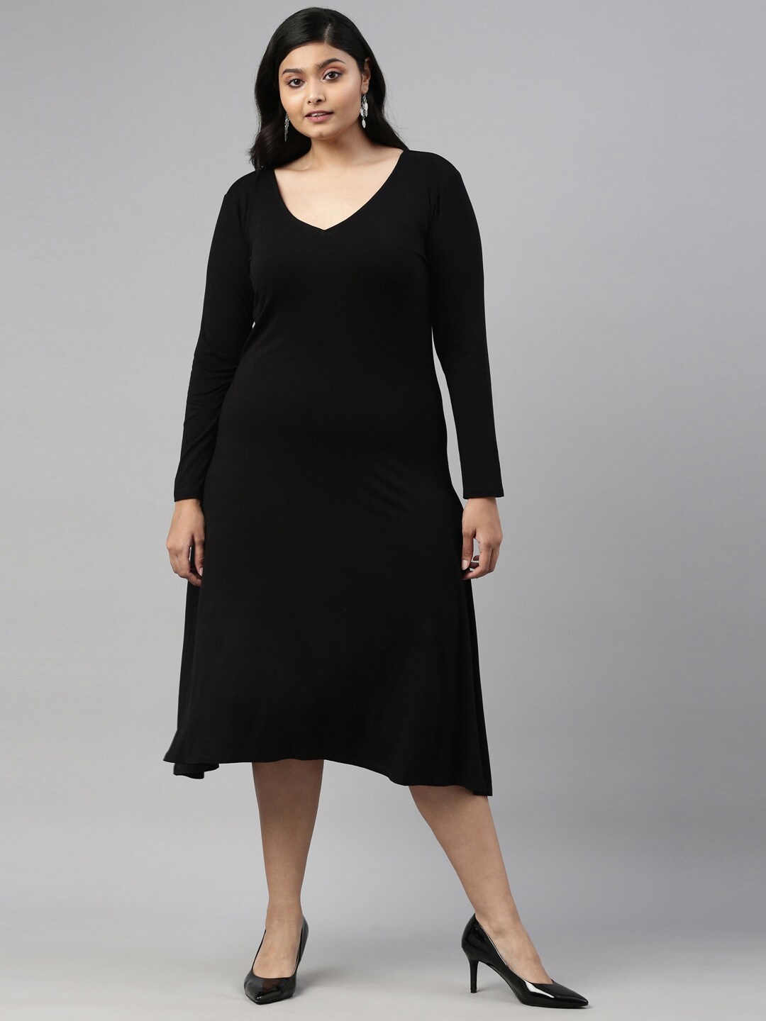 

The Pink Moon Black A-Line Midi Dress