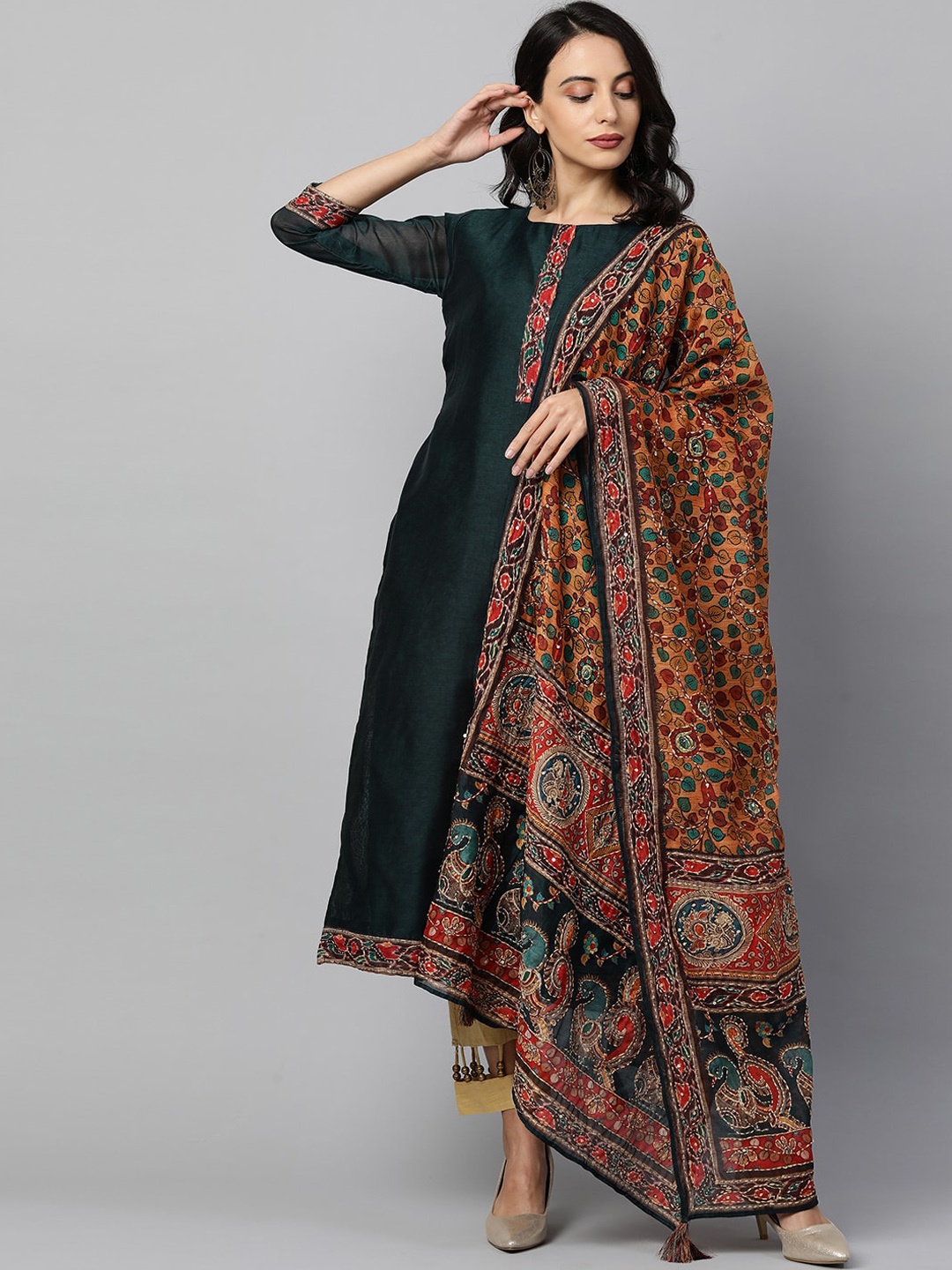

FASHOR Women Green Printed Chanderi Silk Chanderi Silk Anarkali Kurta With Dupatta