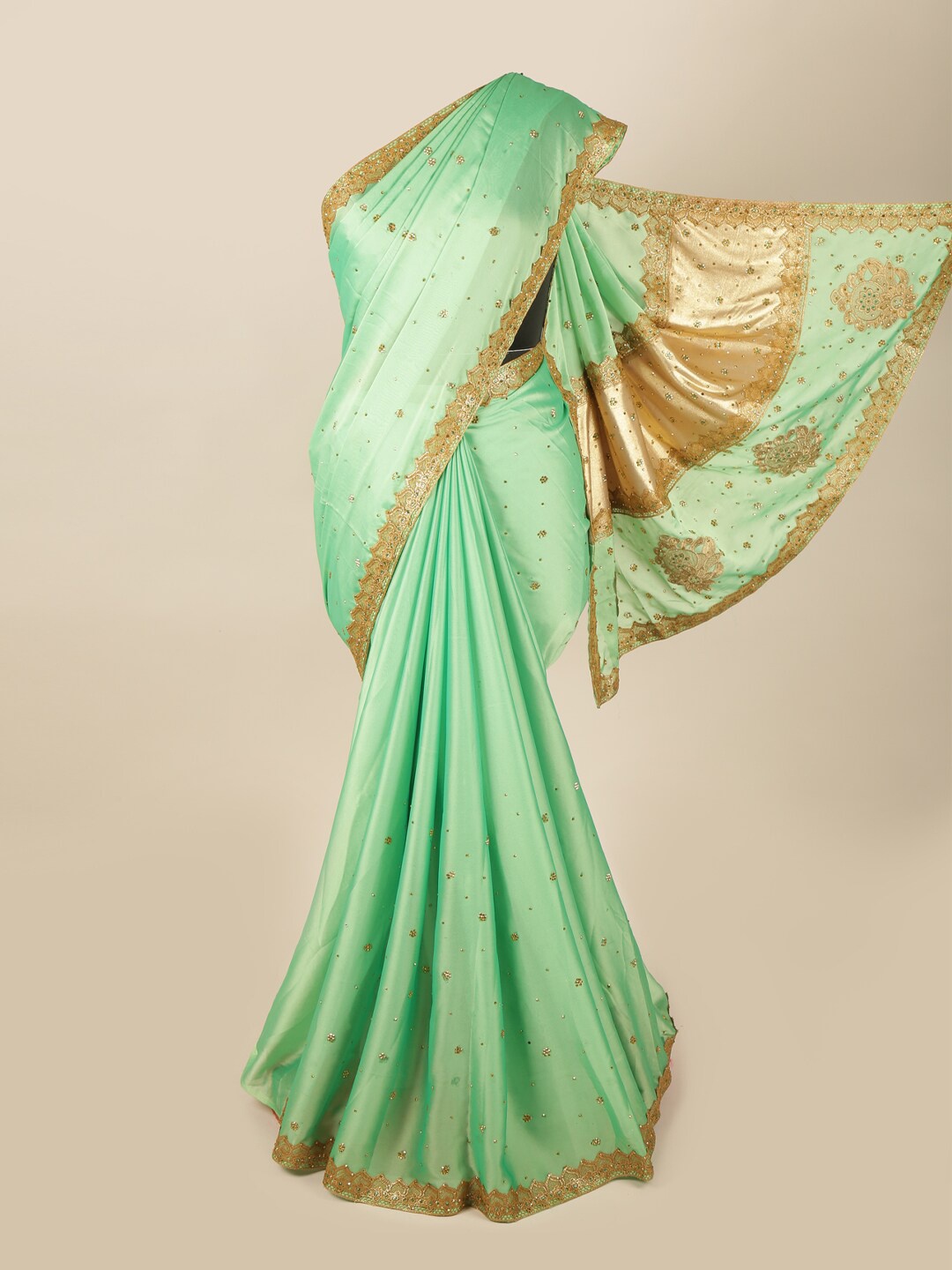 

Pothys Green & Gold-Toned Floral Embellished Beads and Stones Pure Georgette Saree