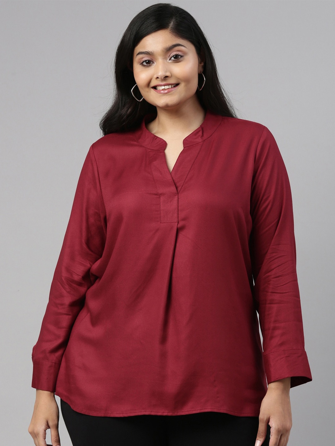 

The Pink Moon Burgundy Mandarin Collar Regular Top