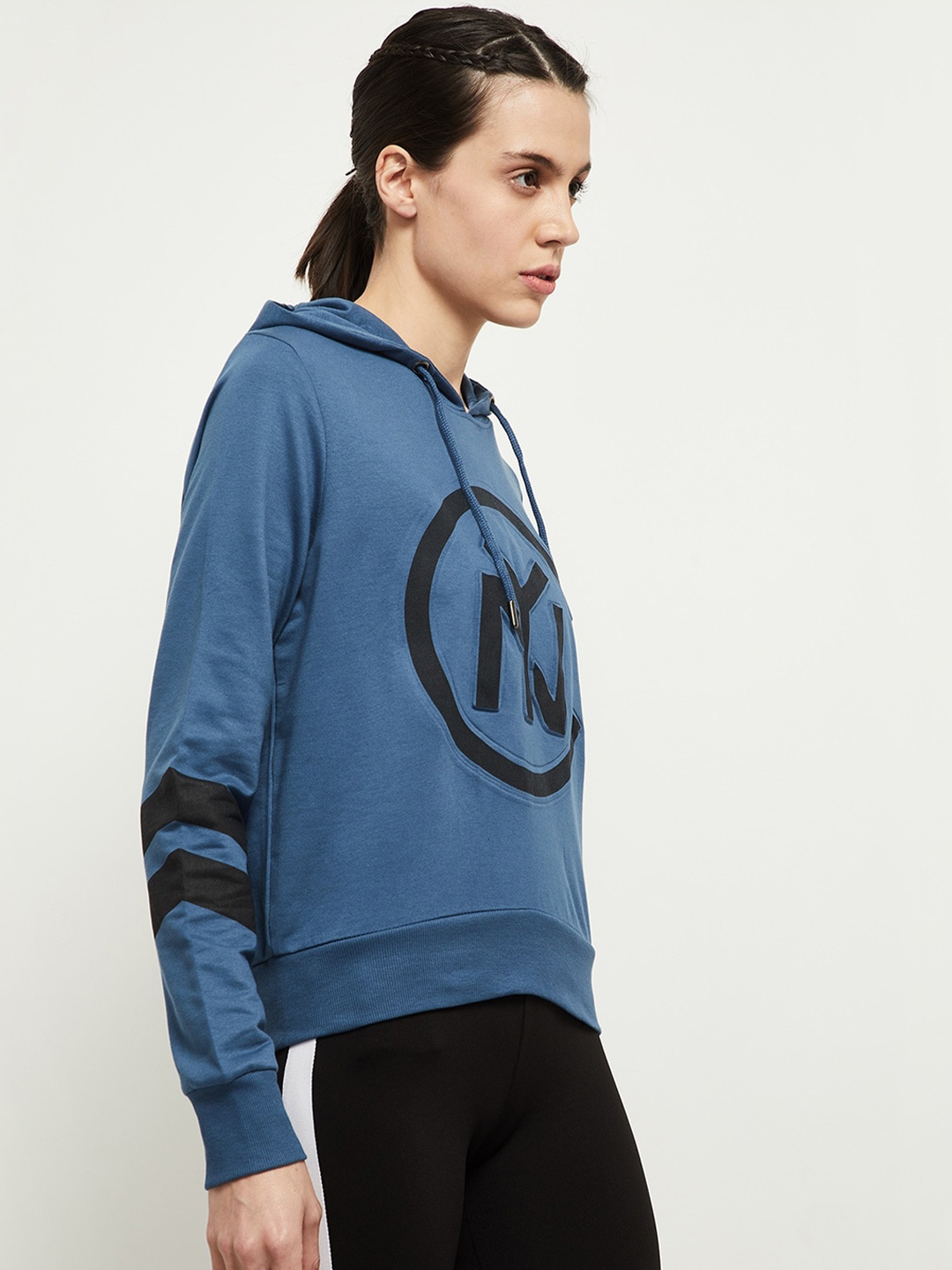 

max Women Blue Pure Cotton Hooded Sweatshirt