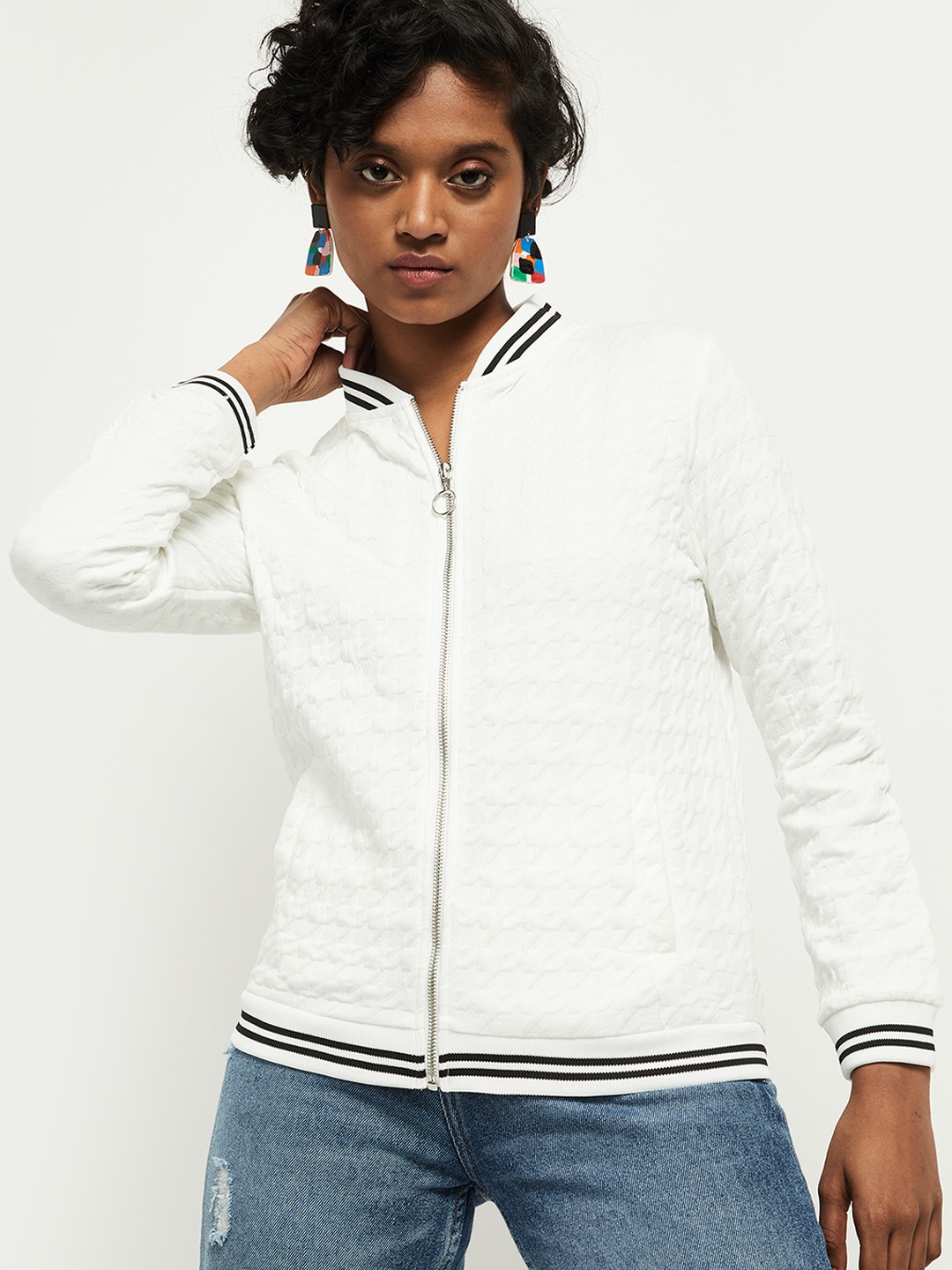 

max Women White Sweatshirt