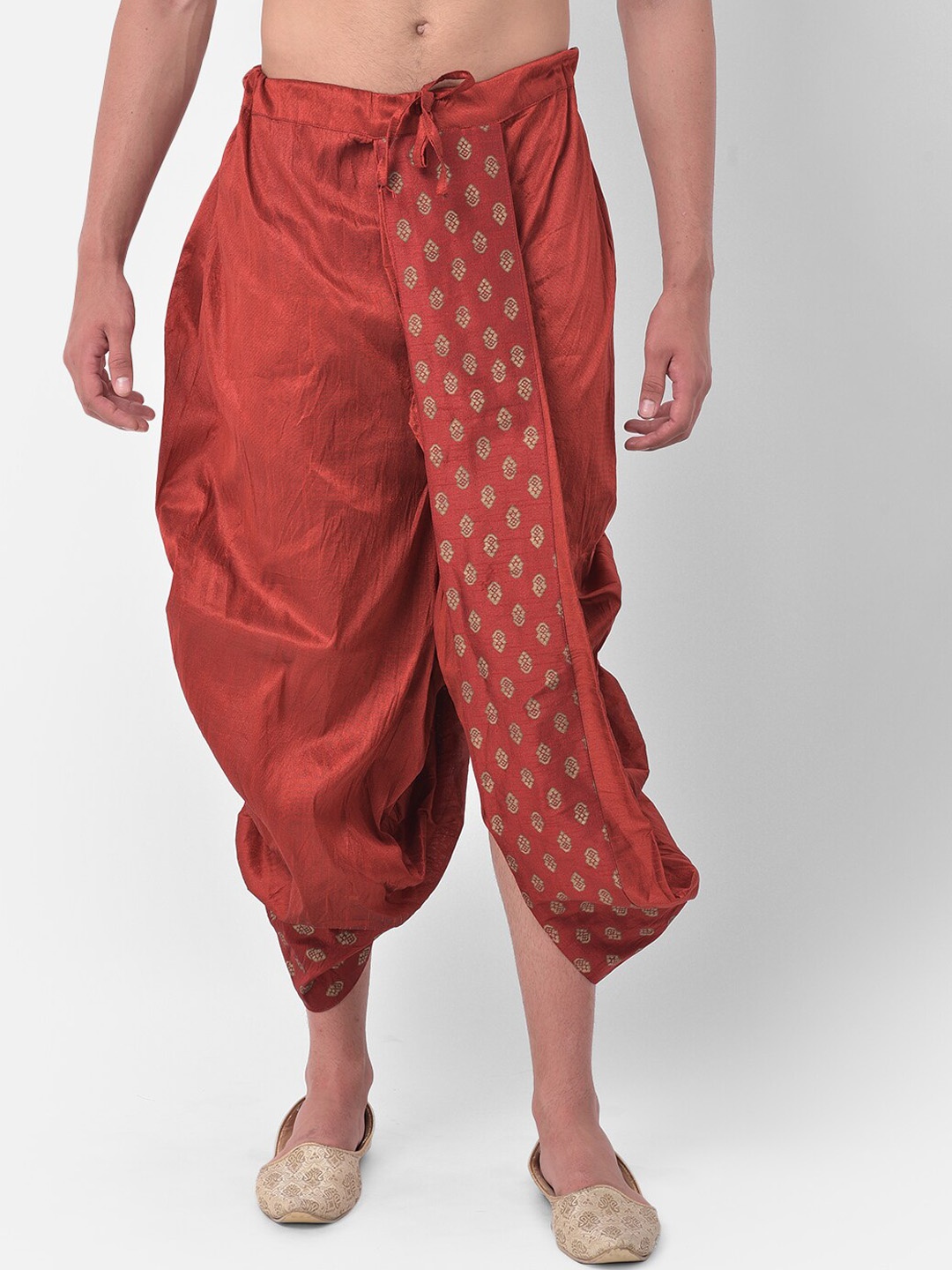 

DEYANN Men Red & Gold-Coloured Printed Dhoti Pant