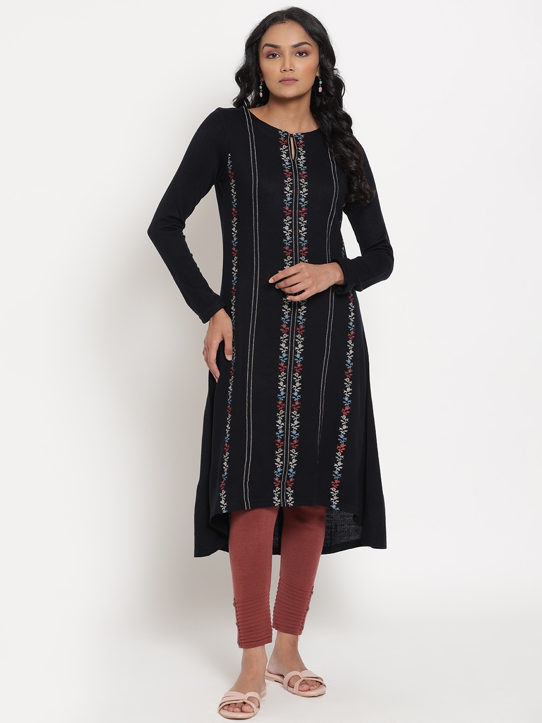 

W Women Blue & White Ethnic Motifs Printed Keyhole Neck Thread Work Acrylic Kurta