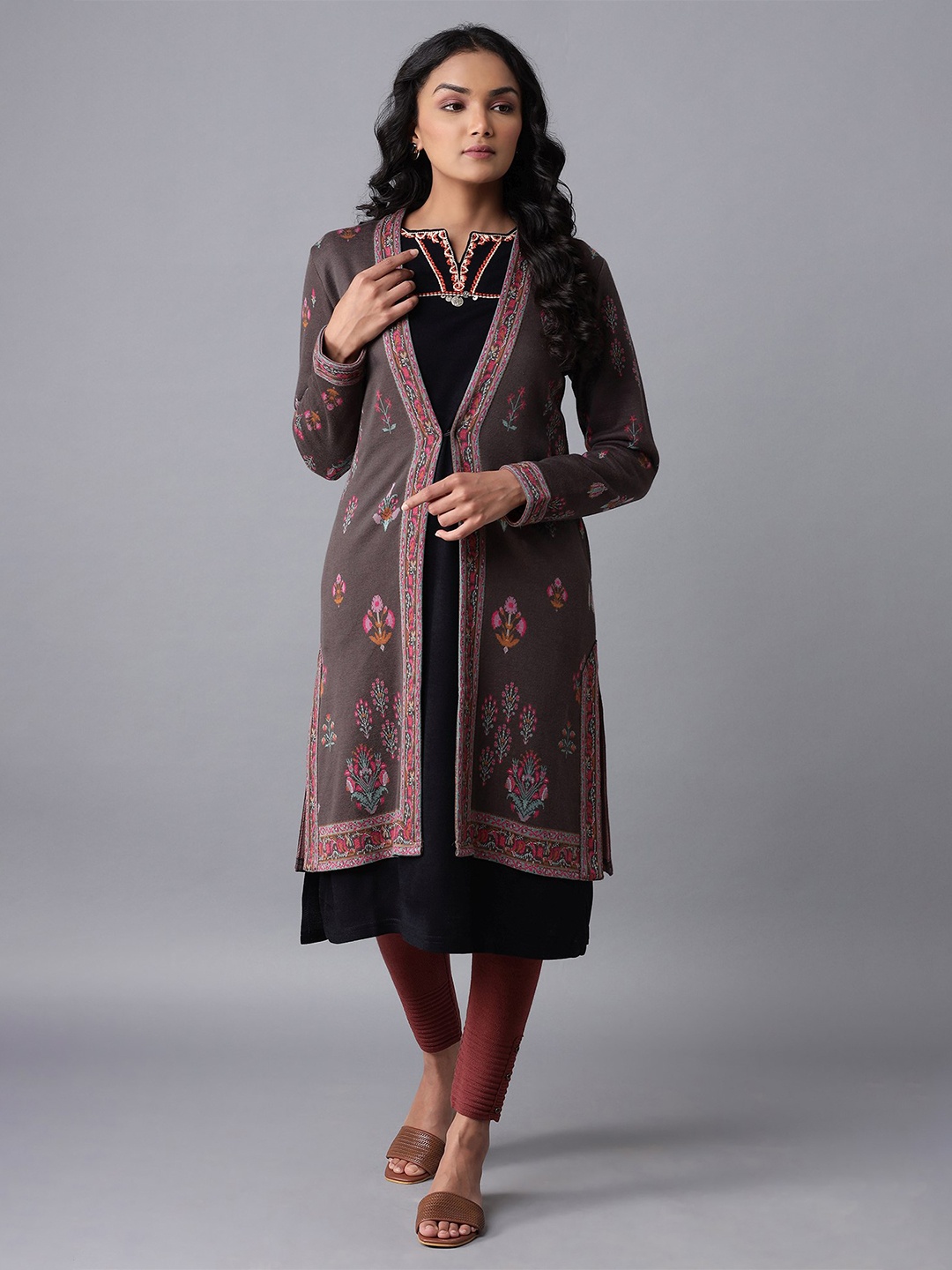 

W Women Green & Pink Floral Printed Longline Cardigan