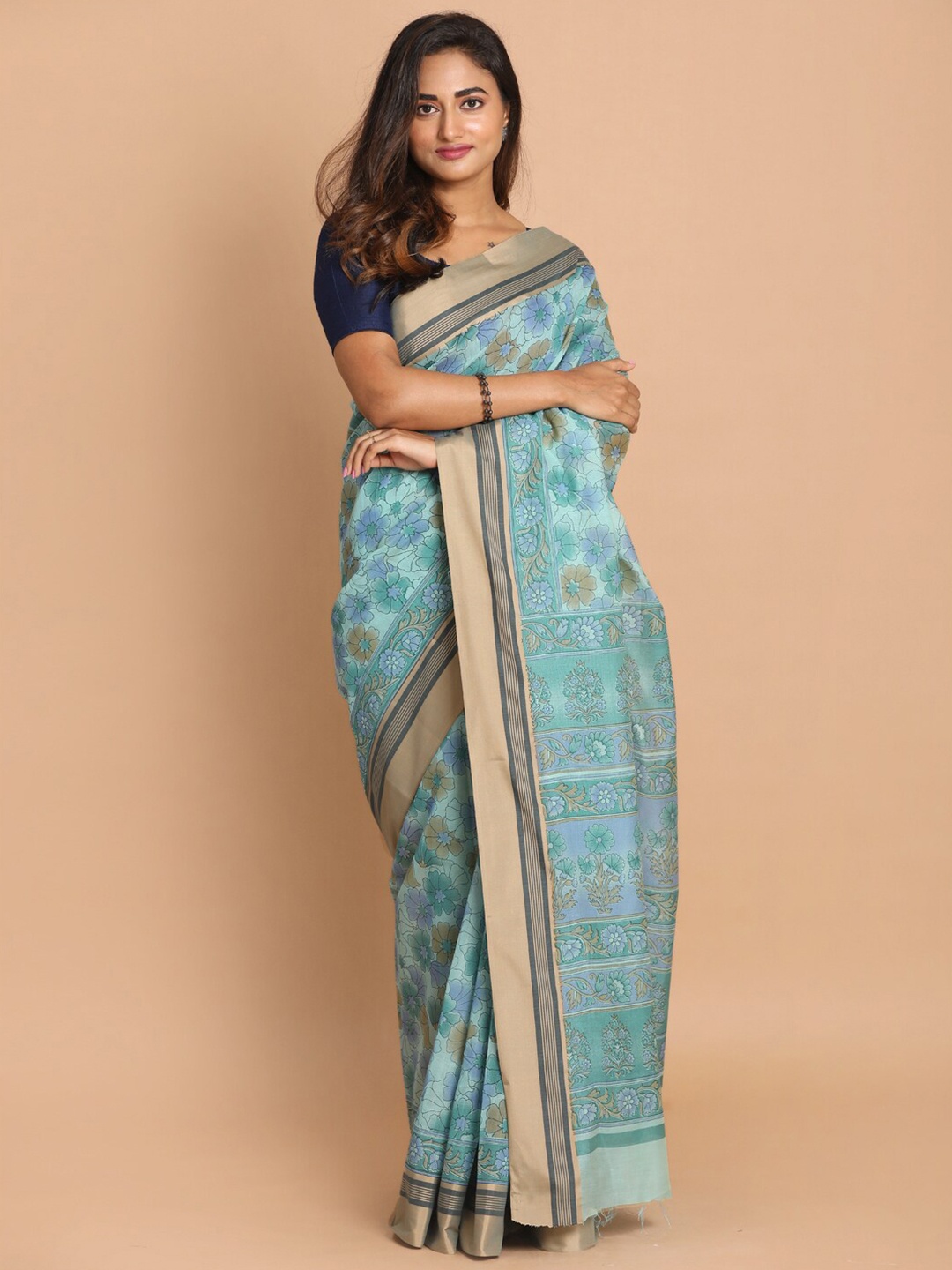 

Saranee Sea Green & Beige Floral Printed Saree