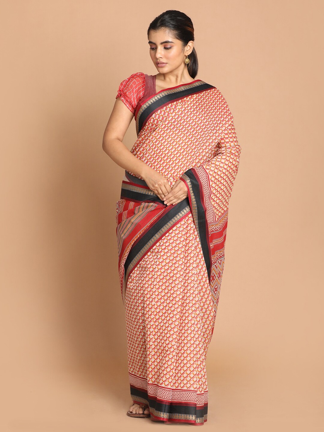 

Saranee Maroon & White Printed Saree