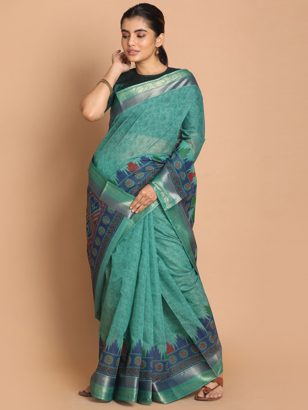 

Saranee Green & Blue Floral Printed Saree