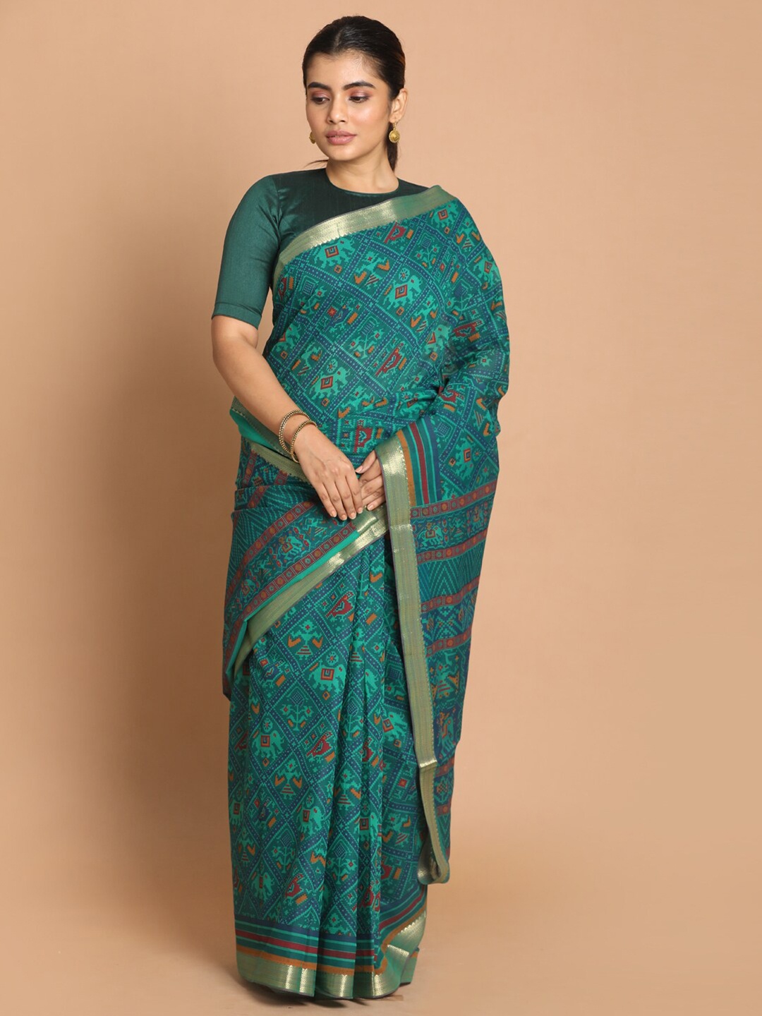 

Saranee Green & Gold-Toned Ethnic Motifs Zari Saree