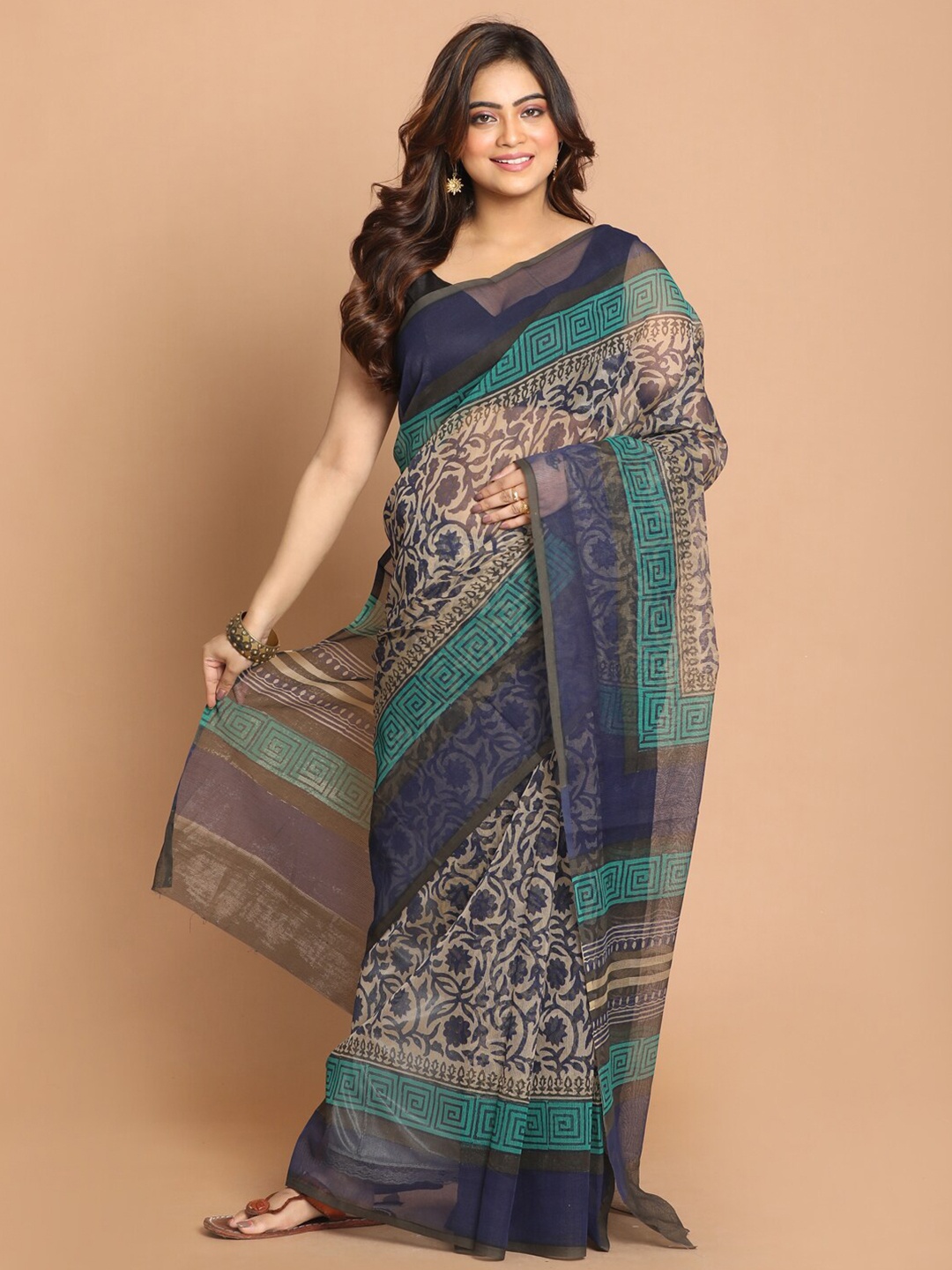 

Indethnic Navy Blue & Black Floral Supernet Saree
