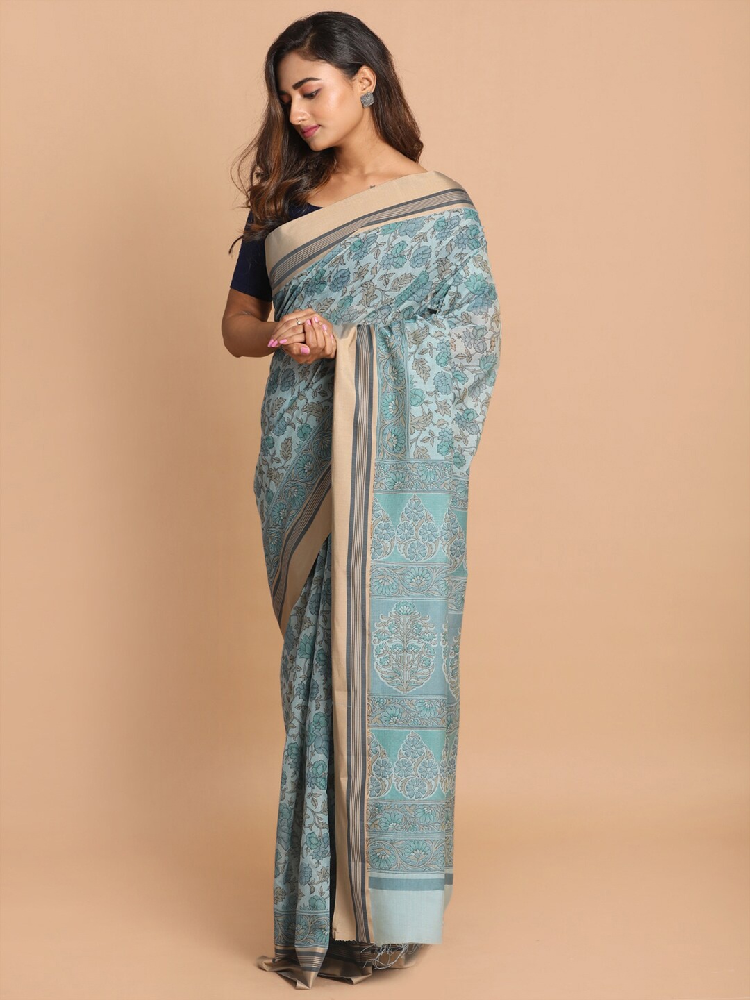 

Saranee Blue & Grey Floral Printed Saree