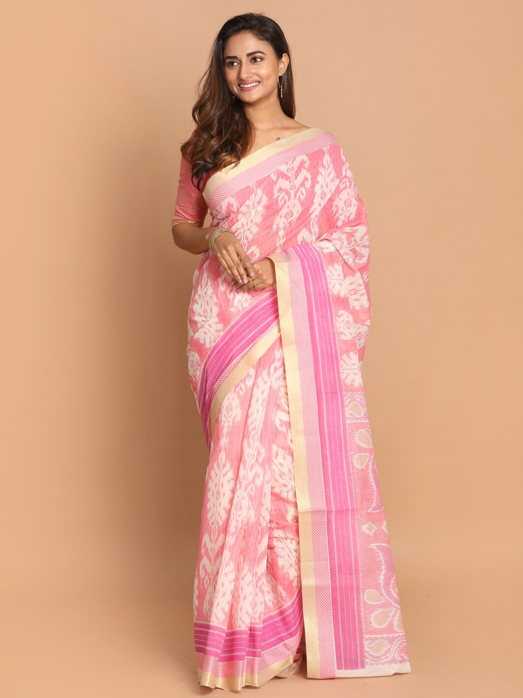 

Saranee Pink & Off White Ethnic Motifs Saree