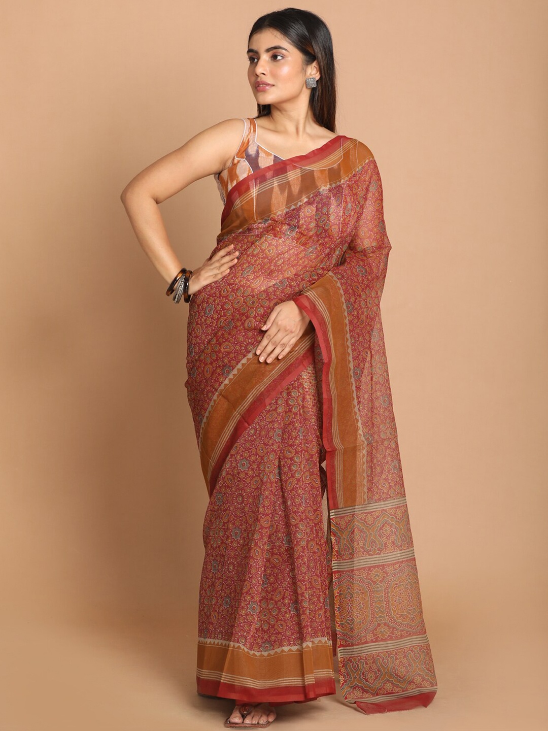 

Indethnic Maroon & Tan Floral Printed Saree